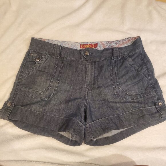 one 5 one Pants - ONE 5 ONE Sz 14 Shorts Women's, Denim, Floral Buttons, Pockets 15 inches long